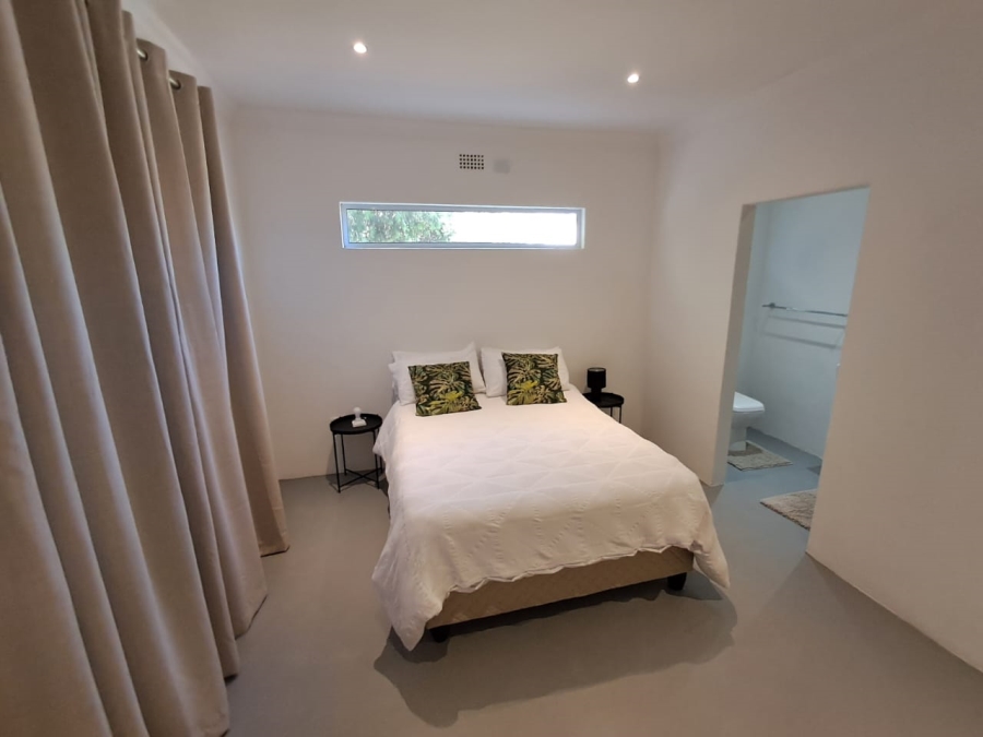 4 Bedroom Property for Sale in Redelinghuys Western Cape